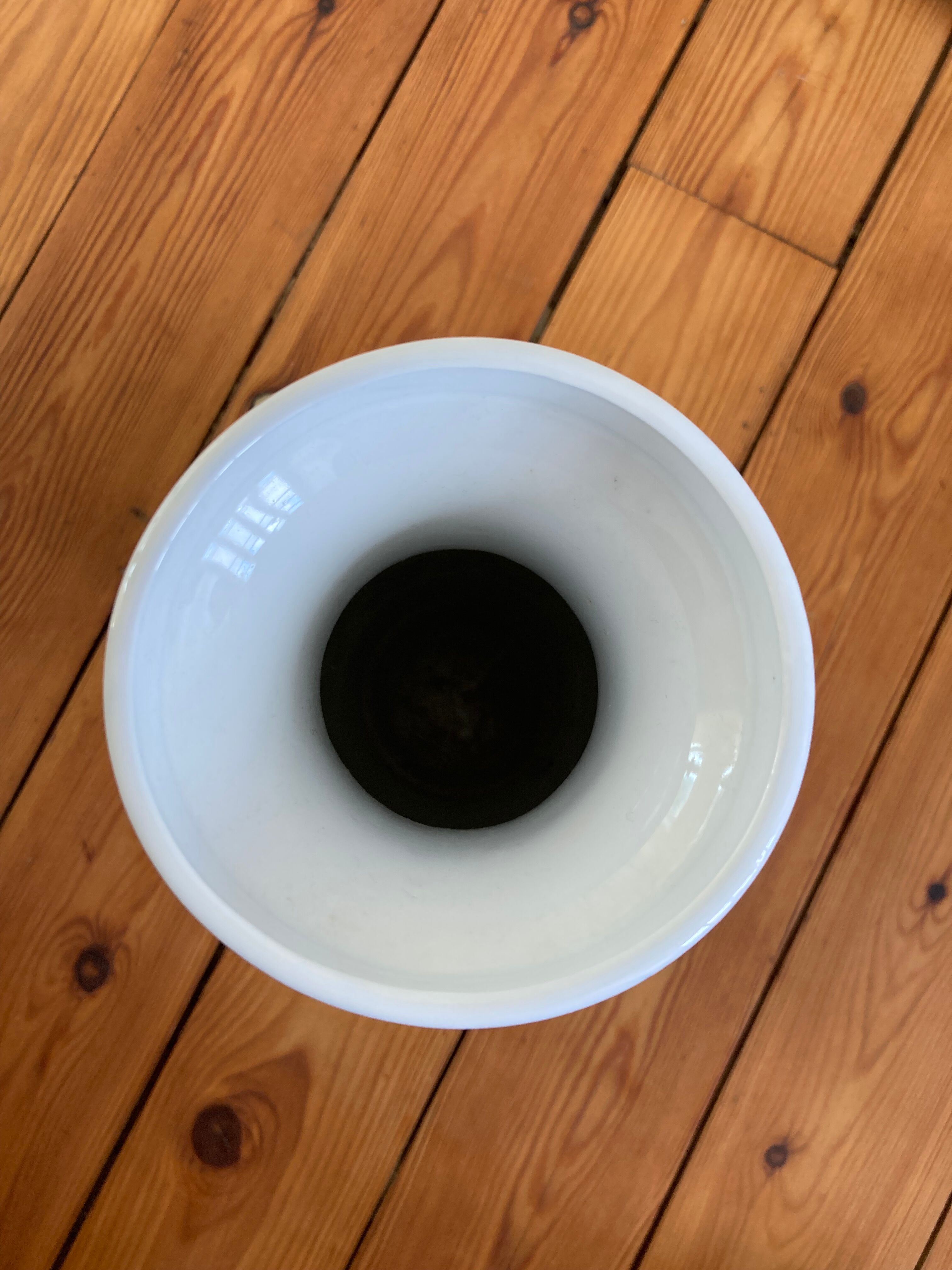 Chinese style high vase