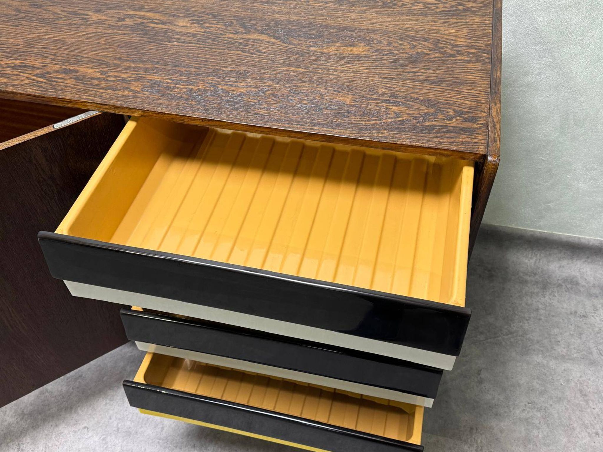 Buffet U-460 vintage par Jiri Jiroutek pour Interier Praha