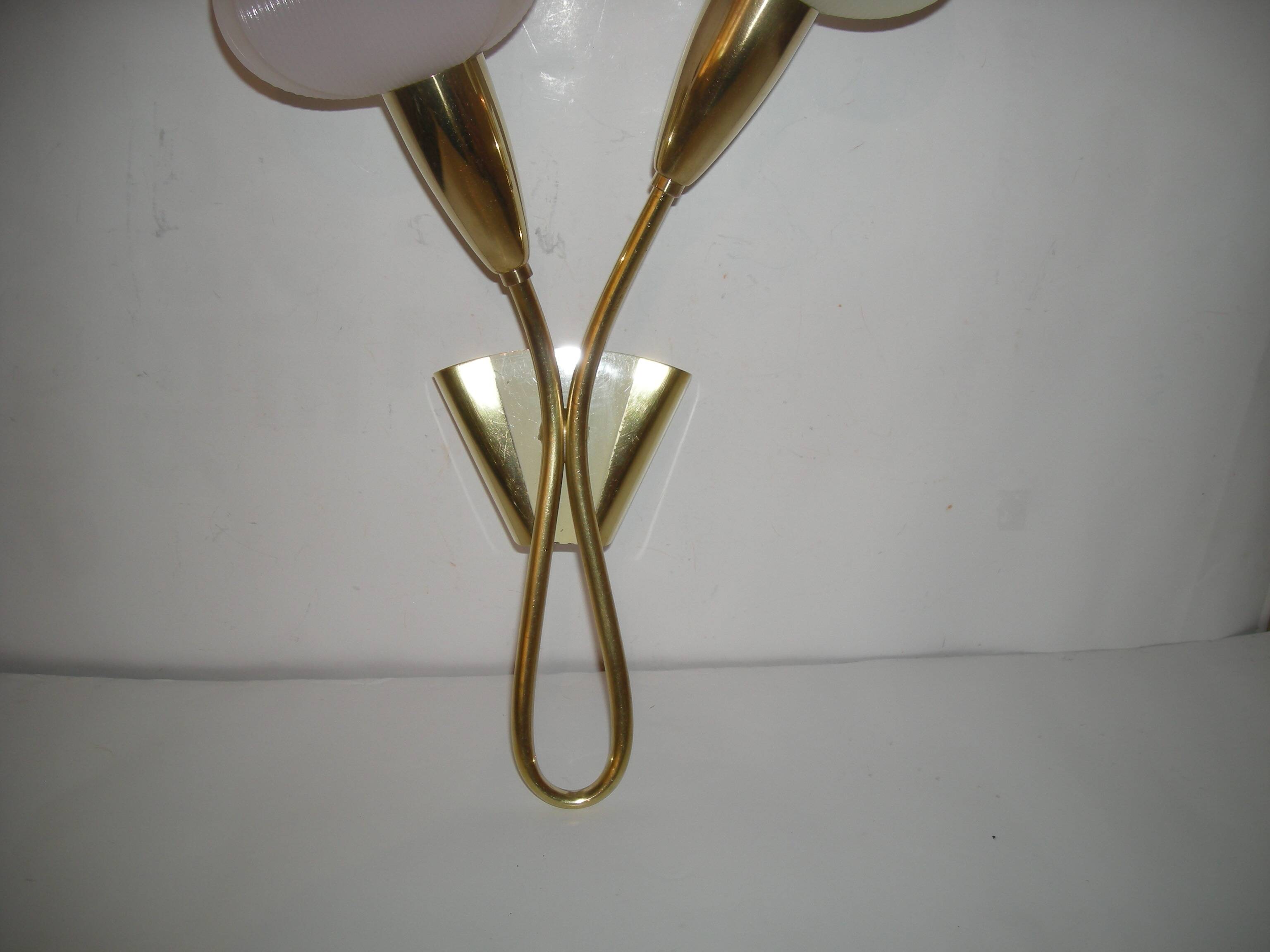 Double flower wall light from the 1950s.