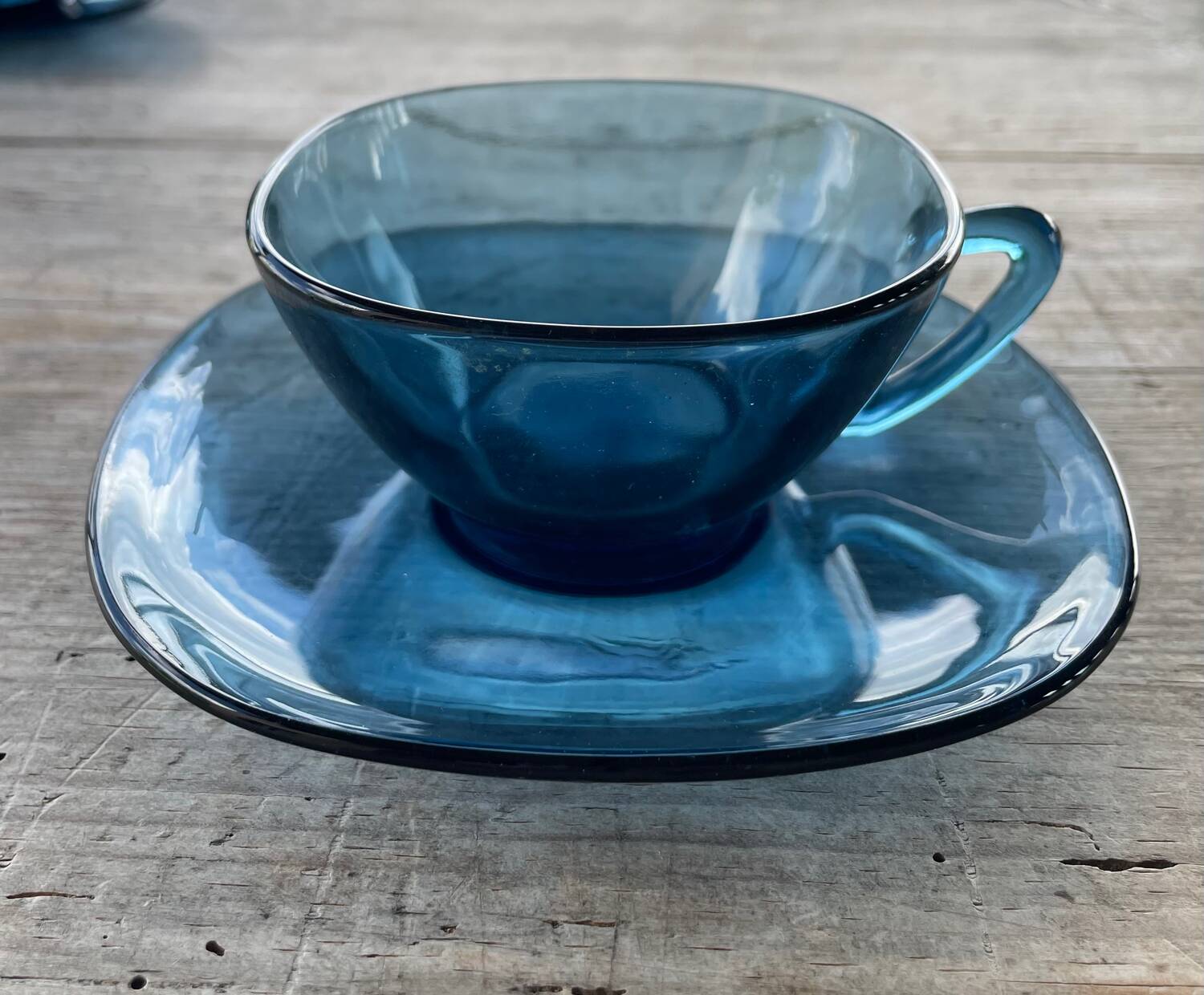 5 vintage french/vereco coffee cups