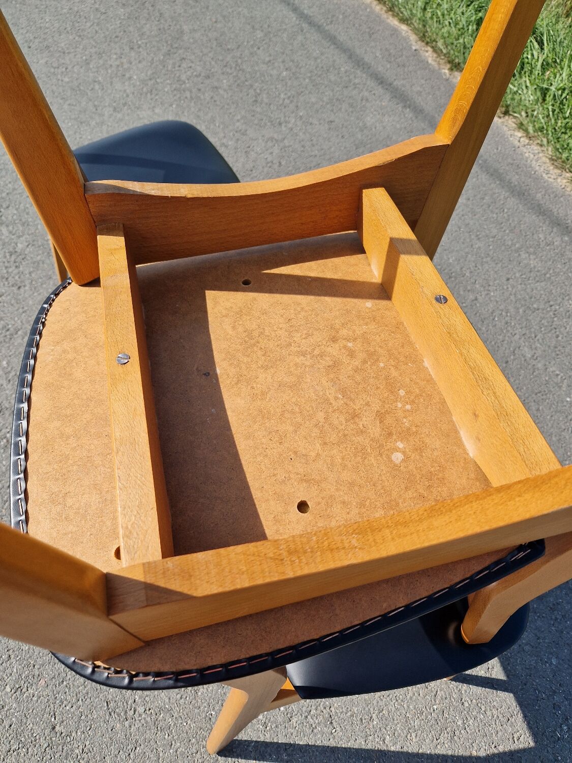 Set of 4 vintage Scandinavian style chairs from the 60s