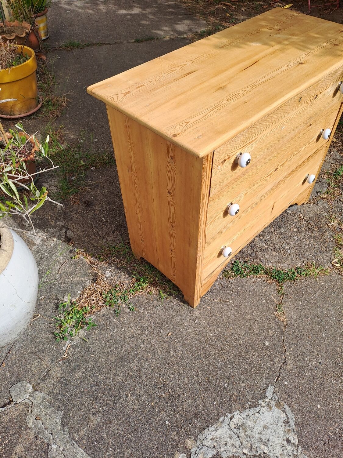 English chest of drawers early 20th