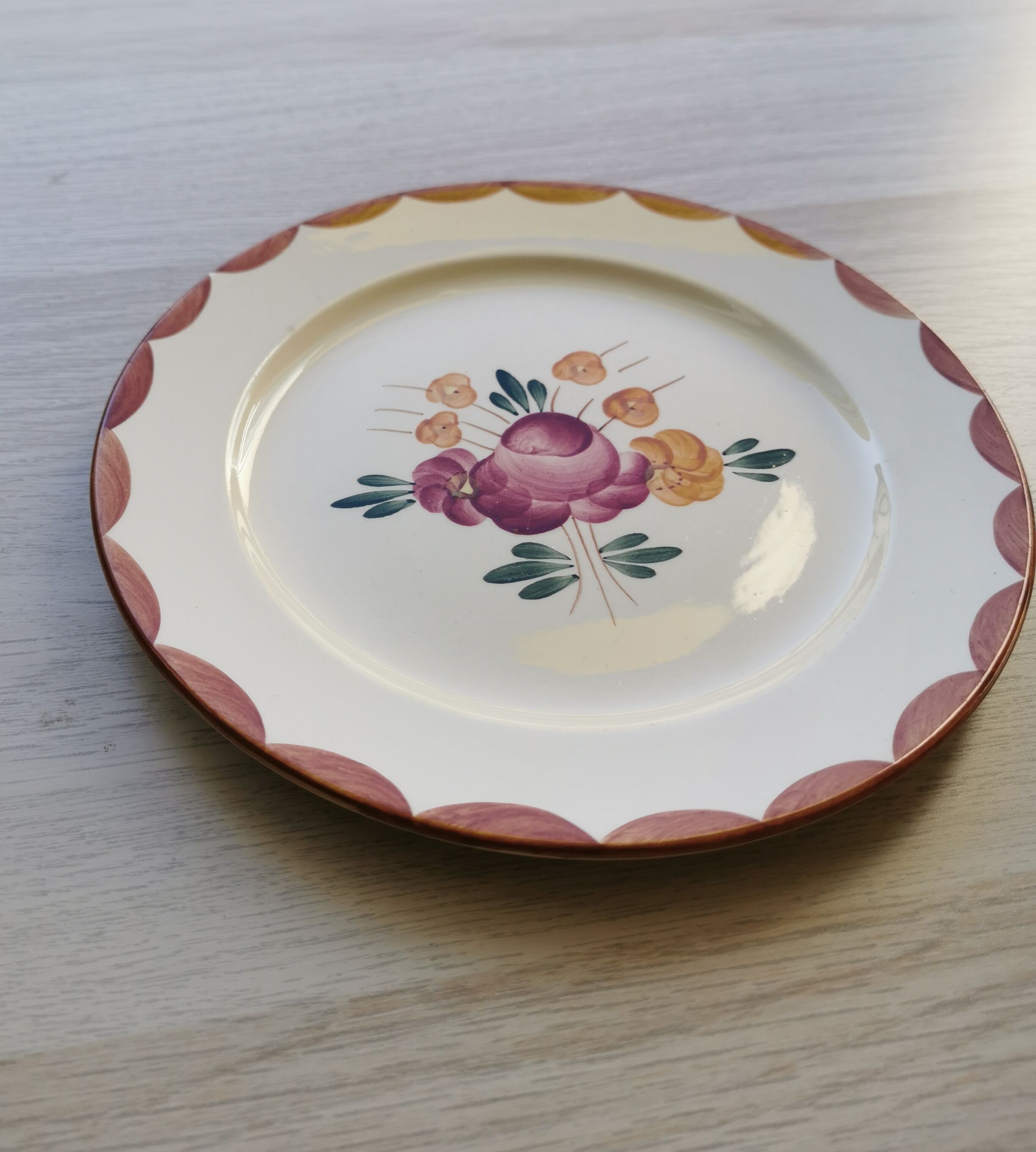 10 Longchamp dessert plates Agen model