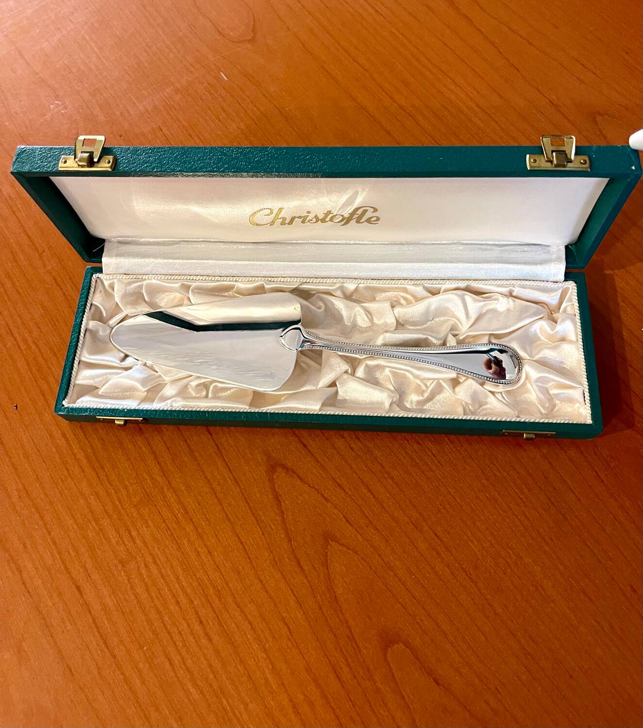Christofle pearls, cake pie server, new condition