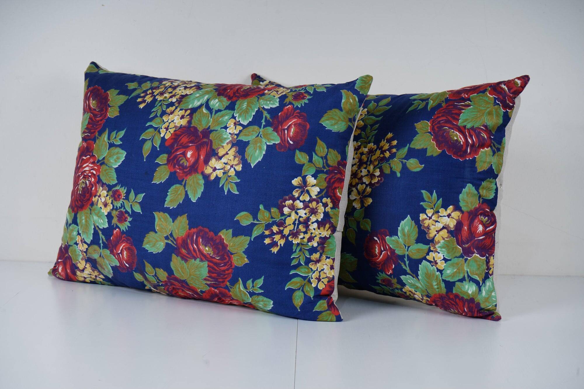 Set of 2 vintage Turkish cushion covers 41x56 cm