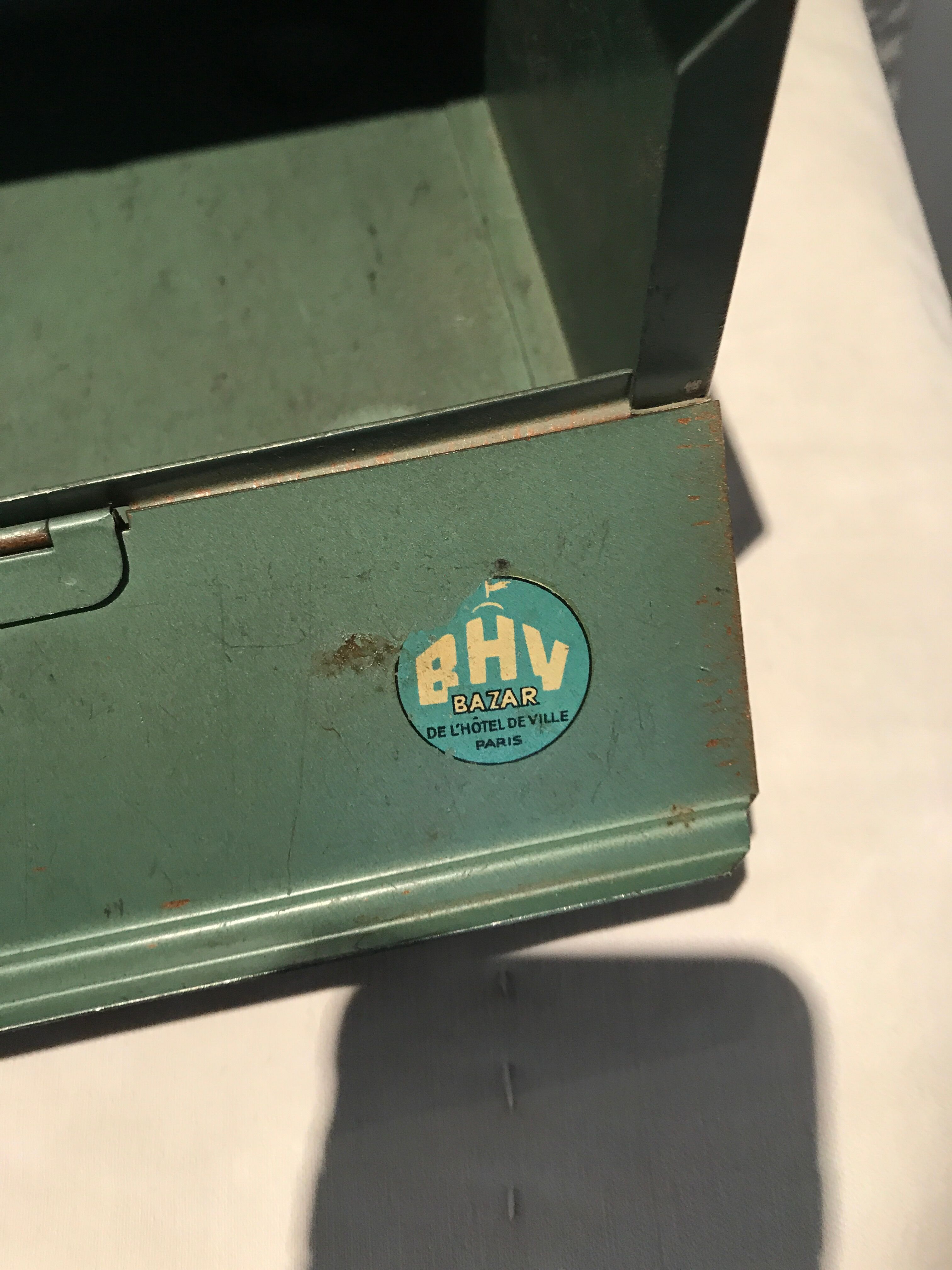 Caisse de rangement BHV