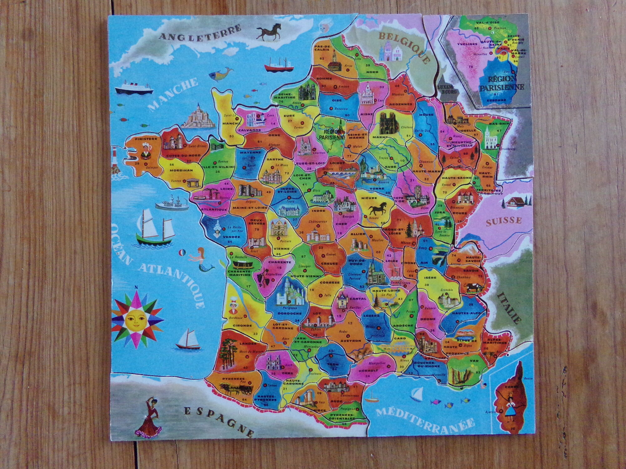 Wooden puzzle from the French departments in the 70s