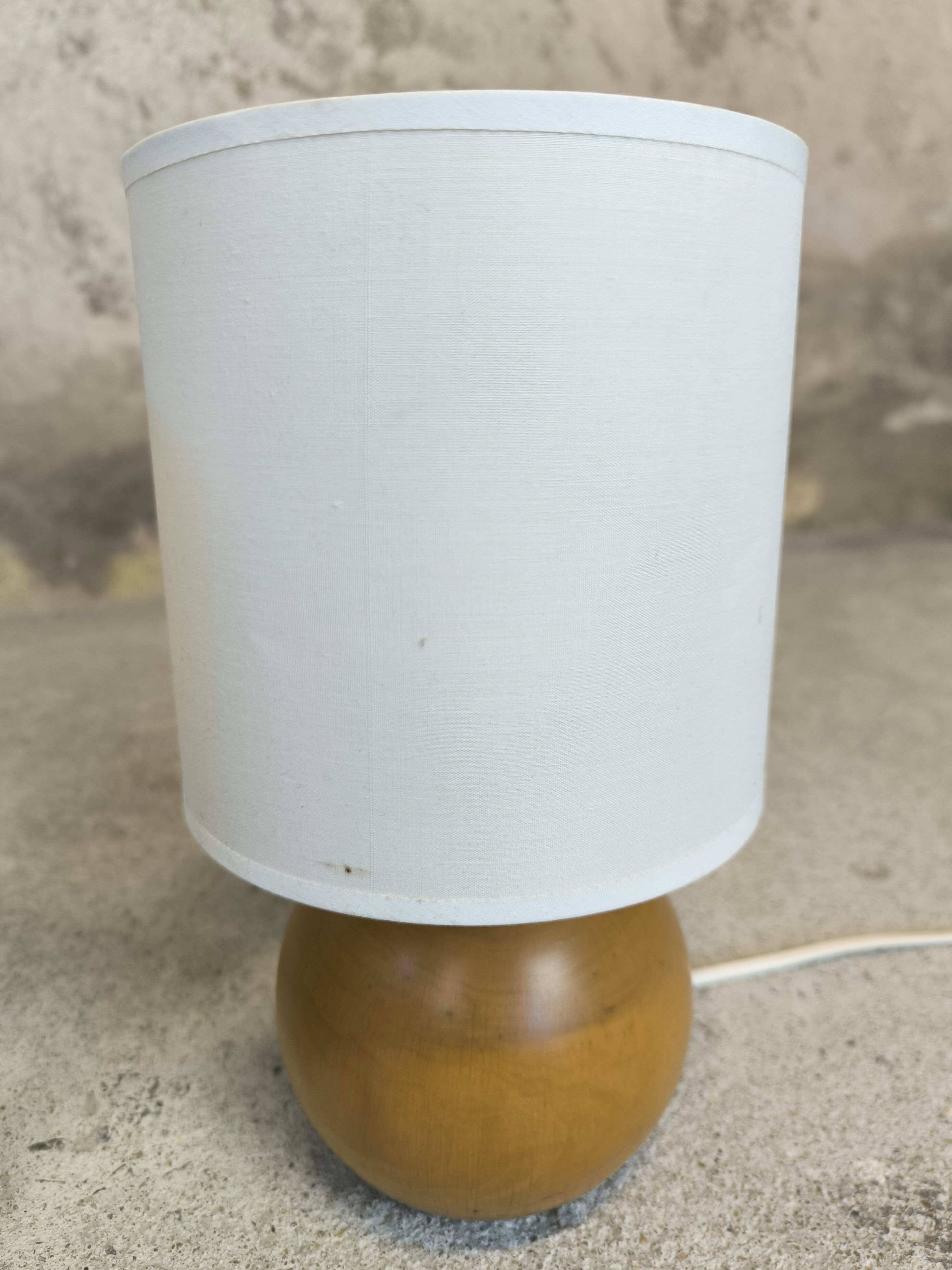 Paire de lampes boules vintage en bois