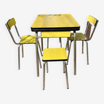 1 Table + 2 chaises + 2 tabourets en Formica