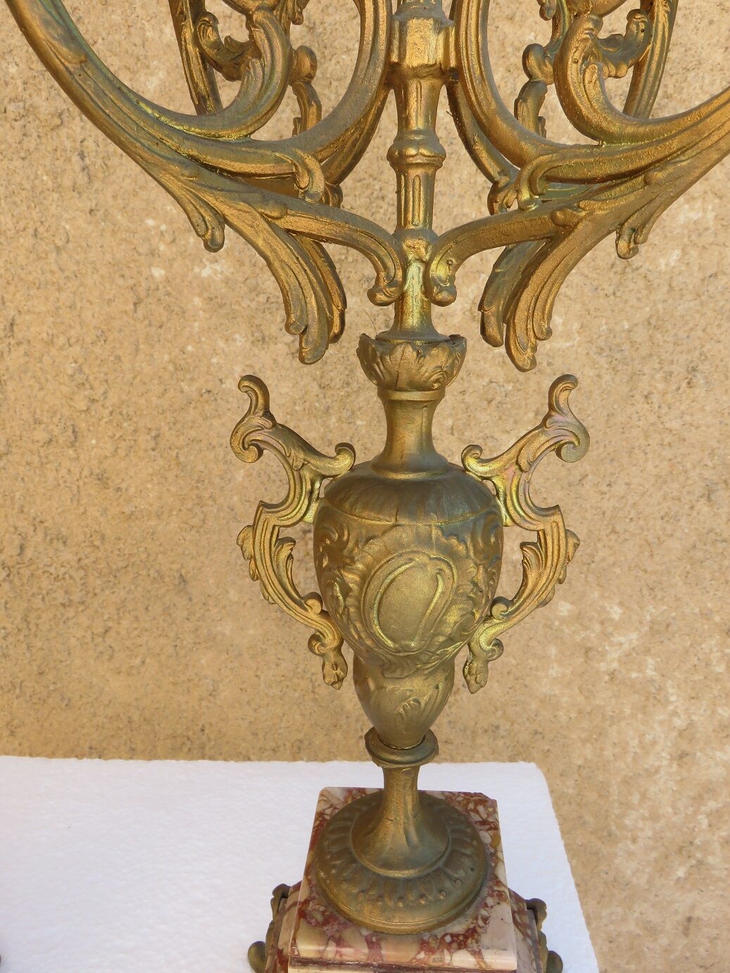 Pair candlesticks