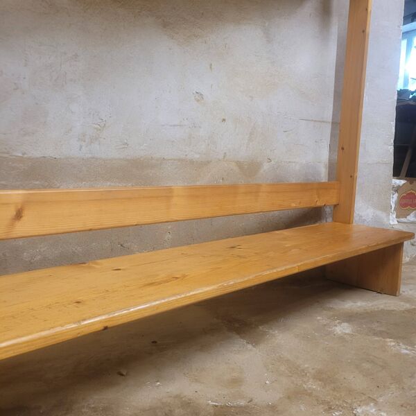 Vestiaire banc d'école maternelle