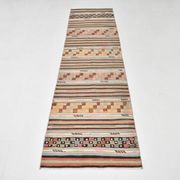 Tapis Kilim rouge pâle et vert