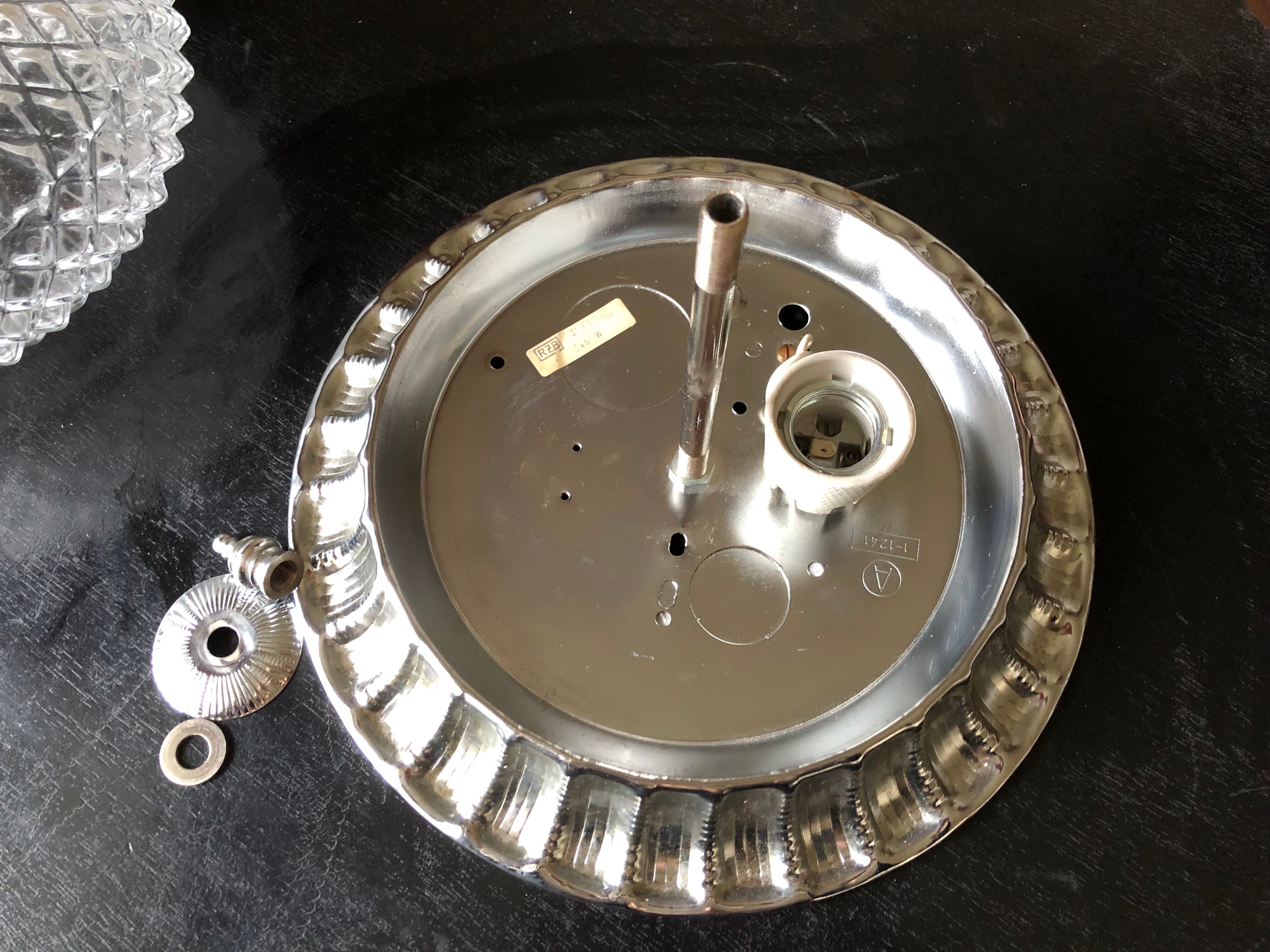 Sea urchin-tipped ceiling lamp with diamond-tipped glass