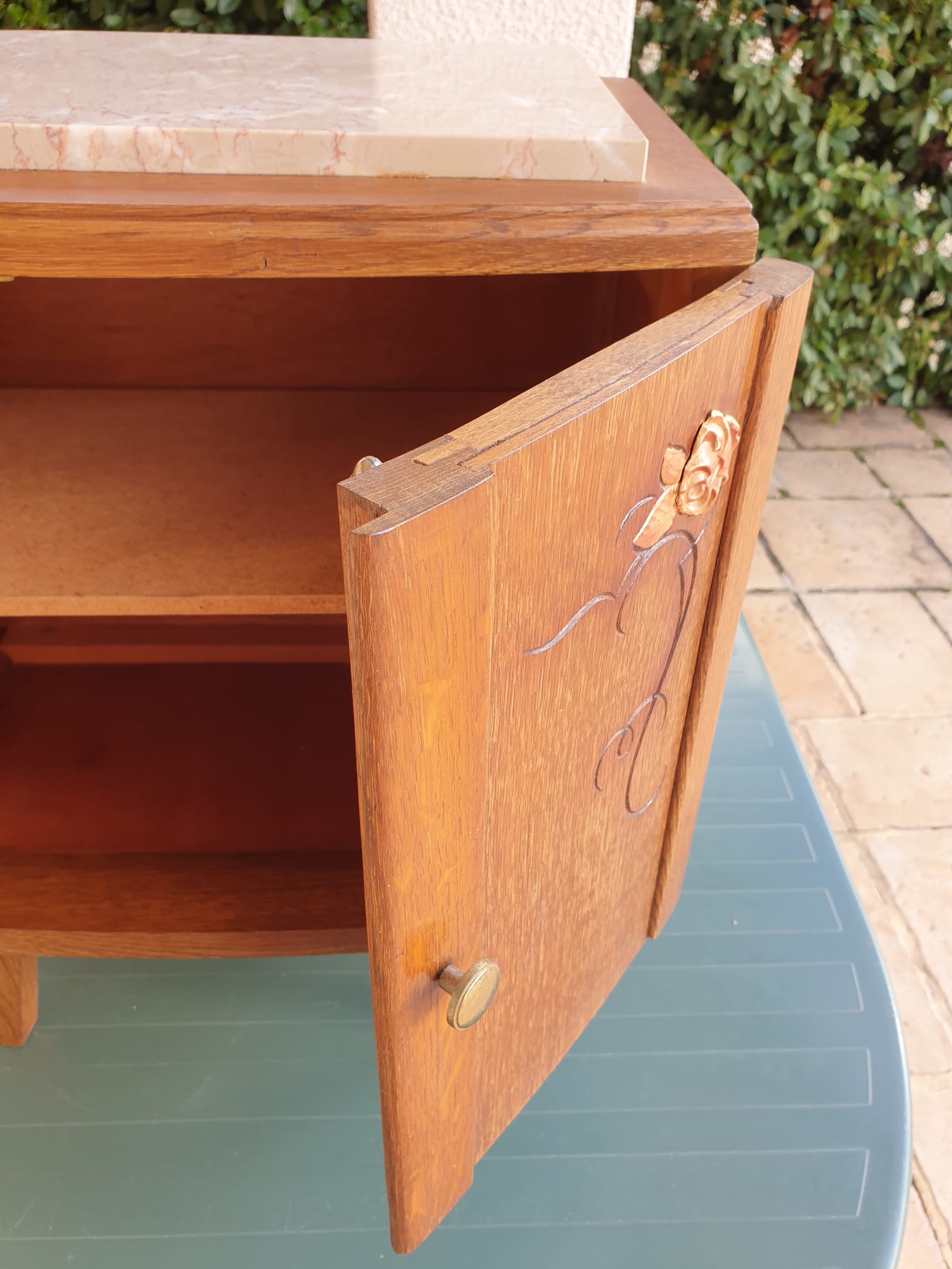 Table de chevet art deco