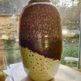 Art deco ceramic vase - signature and imprint to identify