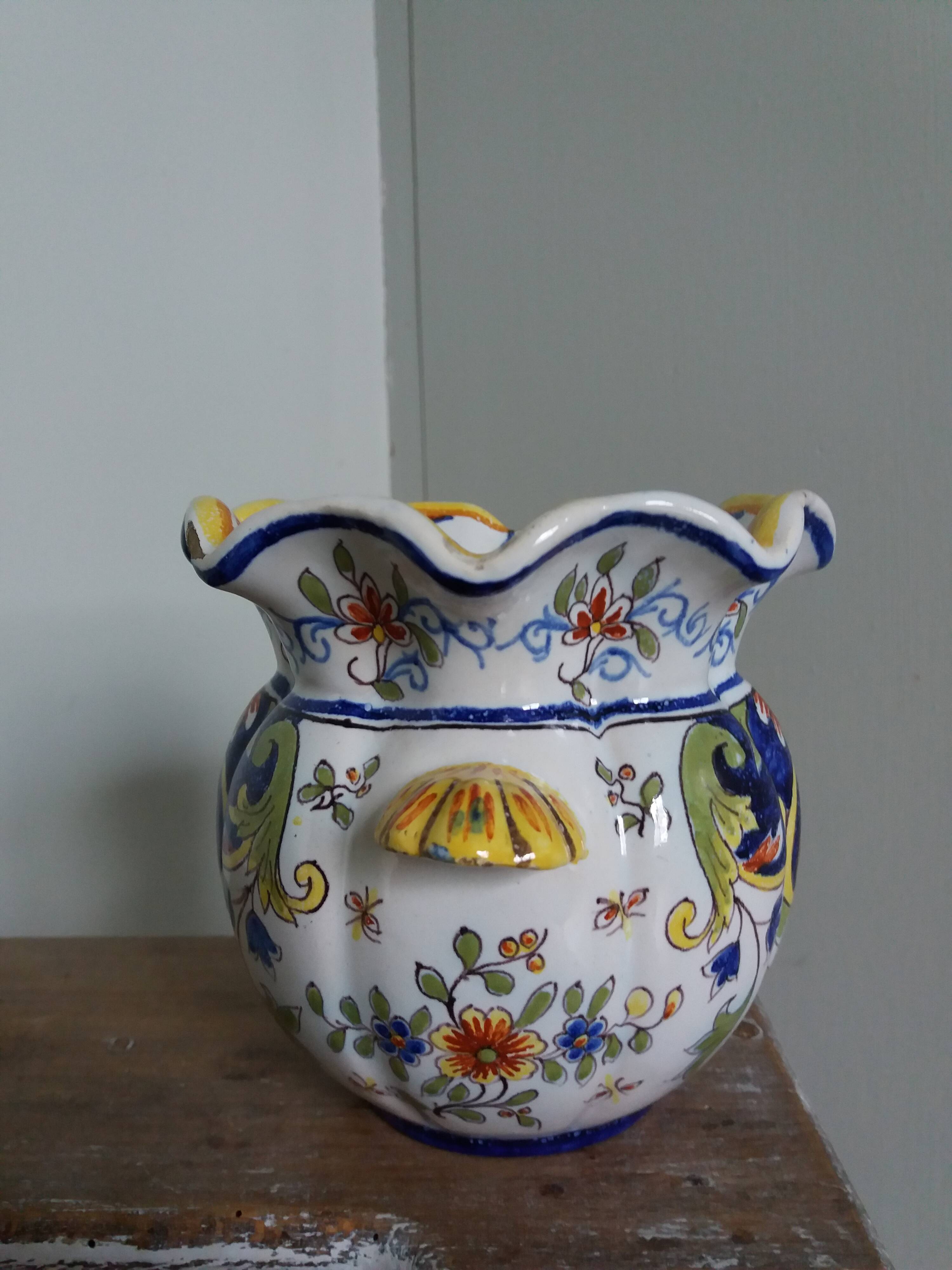 Pot vase Desvres Fourmaintraux Courquin 19th