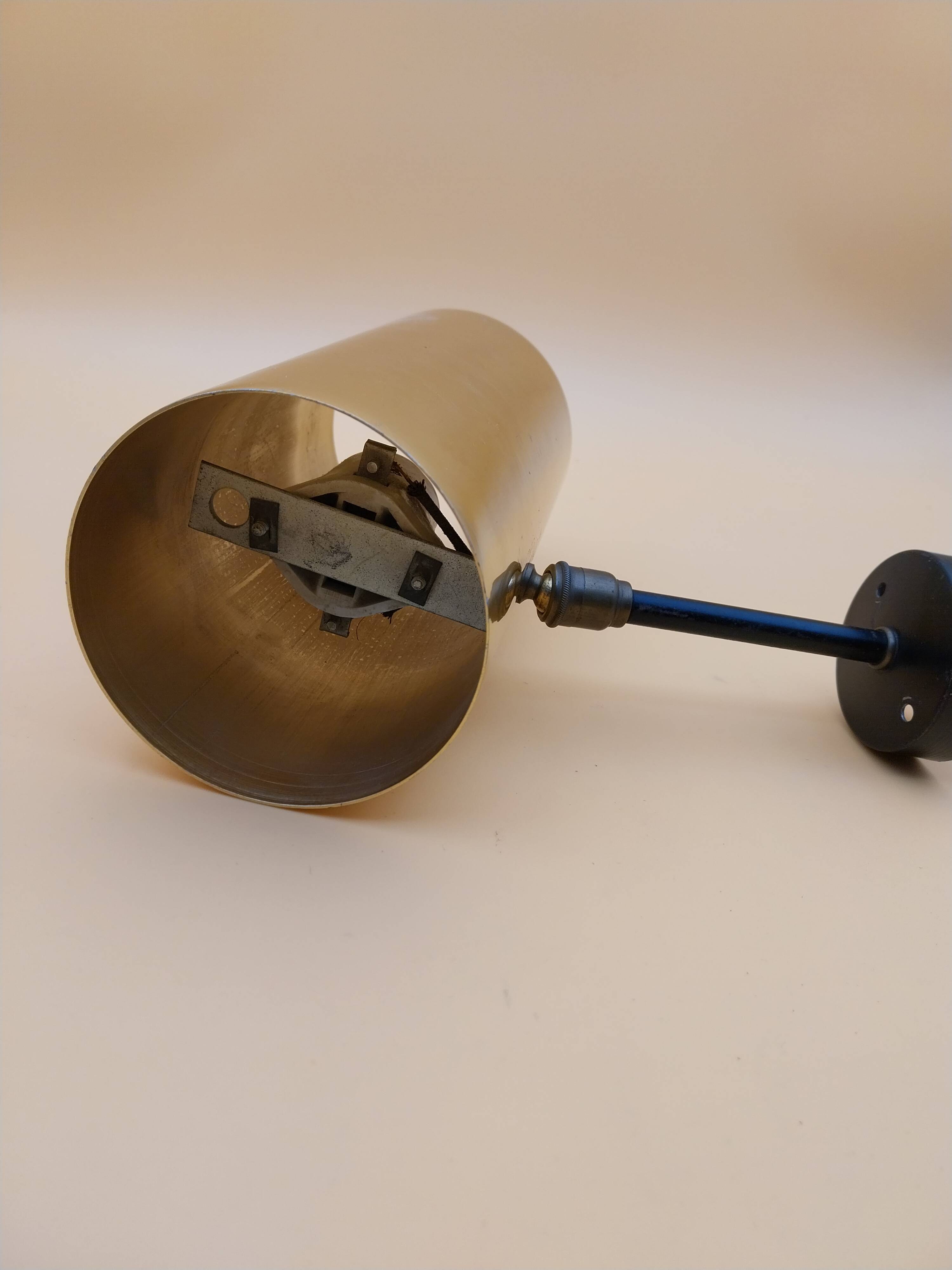 Brass pipe wall light on ball joint