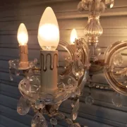 Very beautiful Venetian chandelier with 5 lights / complete and in working condition.