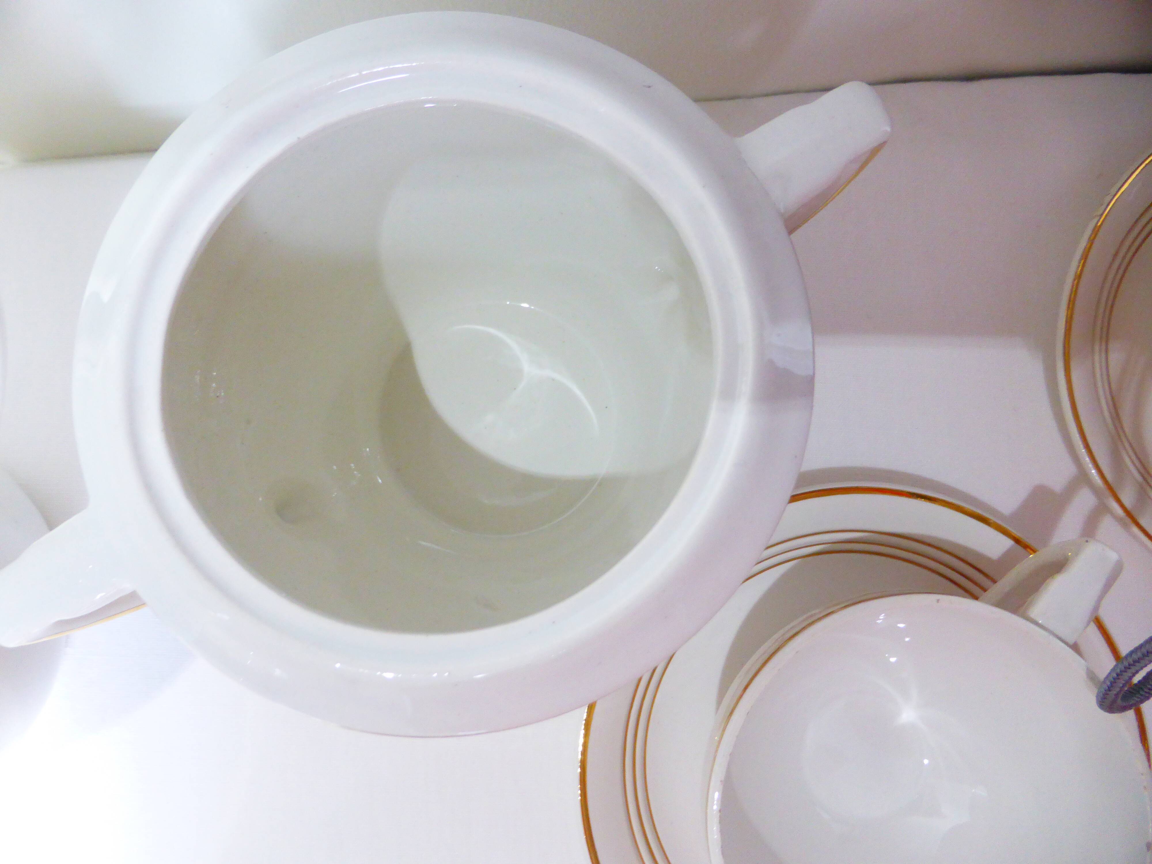 Céranord coffee service with gold trim 220574