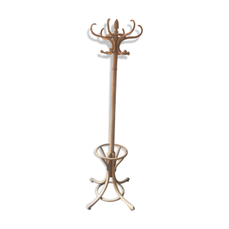 Coatrack Parrot Bistro