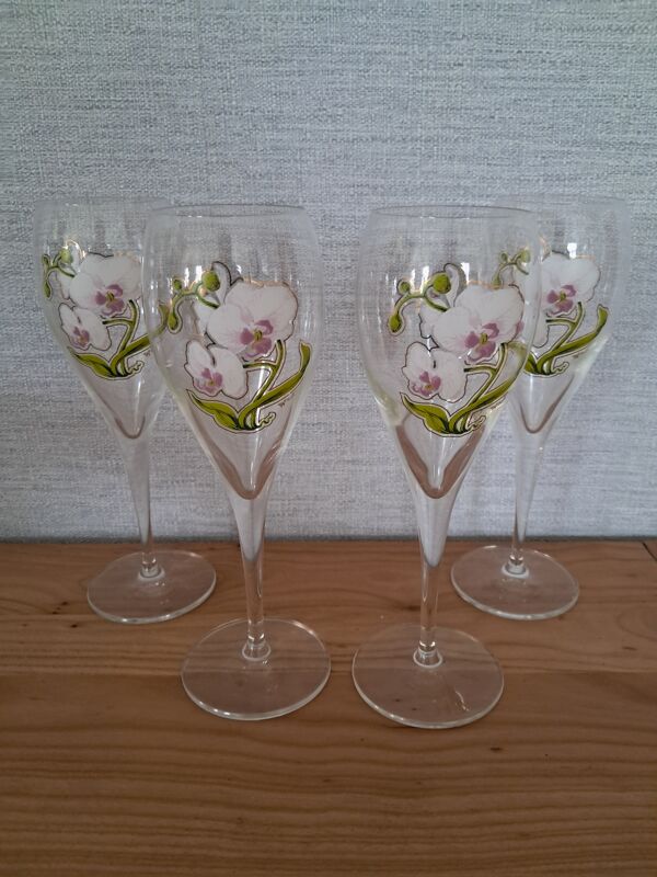 4 flûtes à champagne belle époque Perrier Jouet