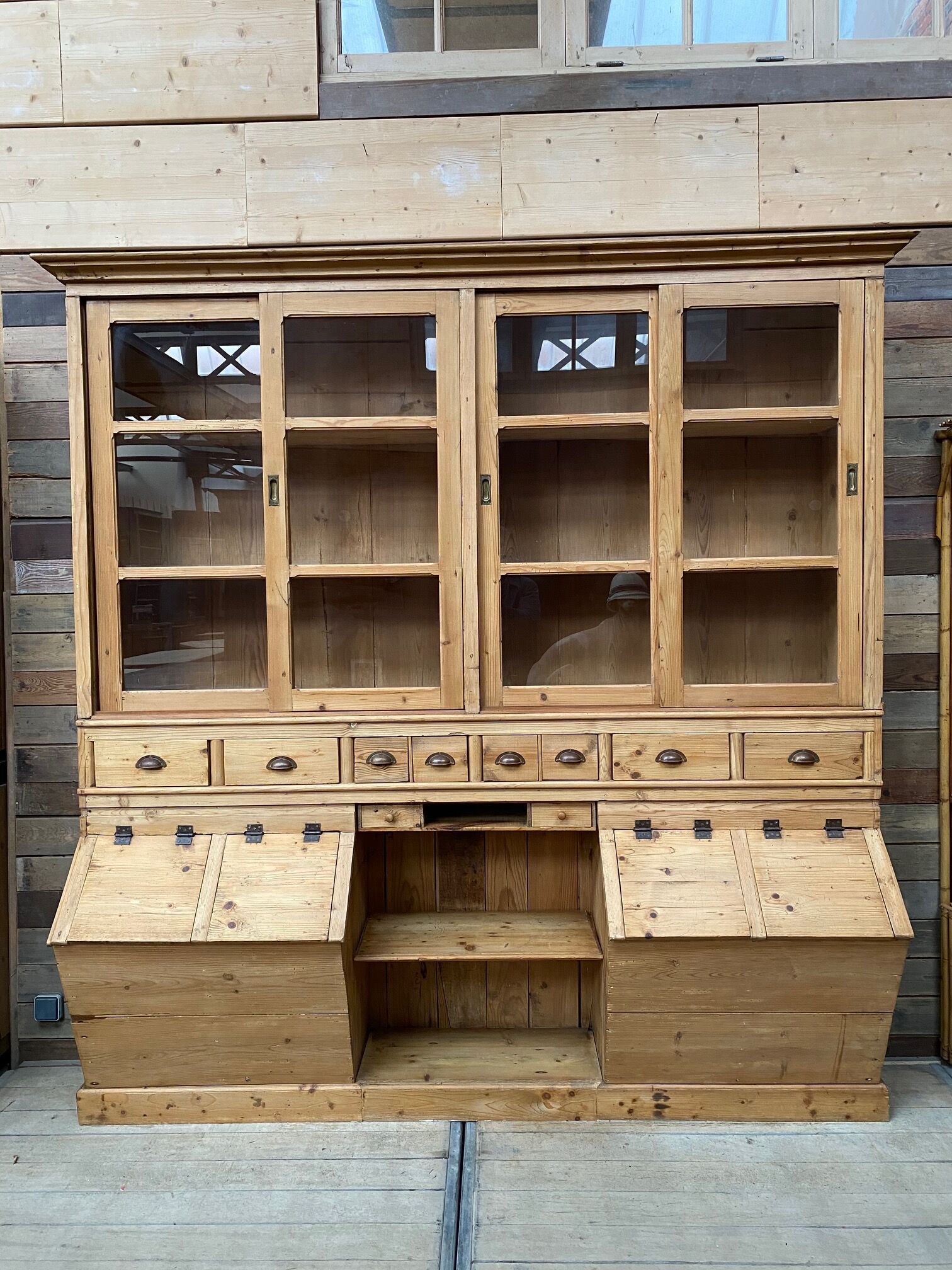 Meuble de grainetier