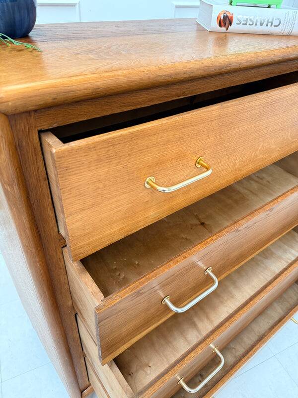 Vintage chest of drawers with tapered legs