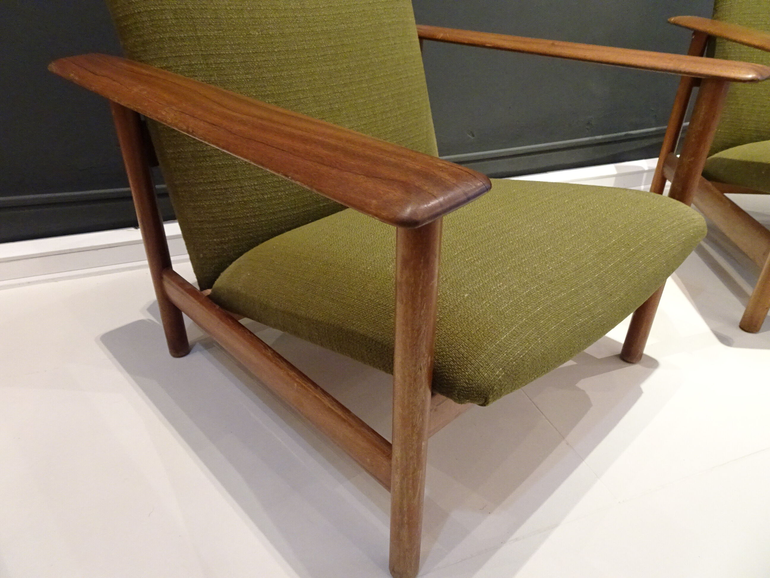 Pair of scandinavian armchairs in green fabric and teak