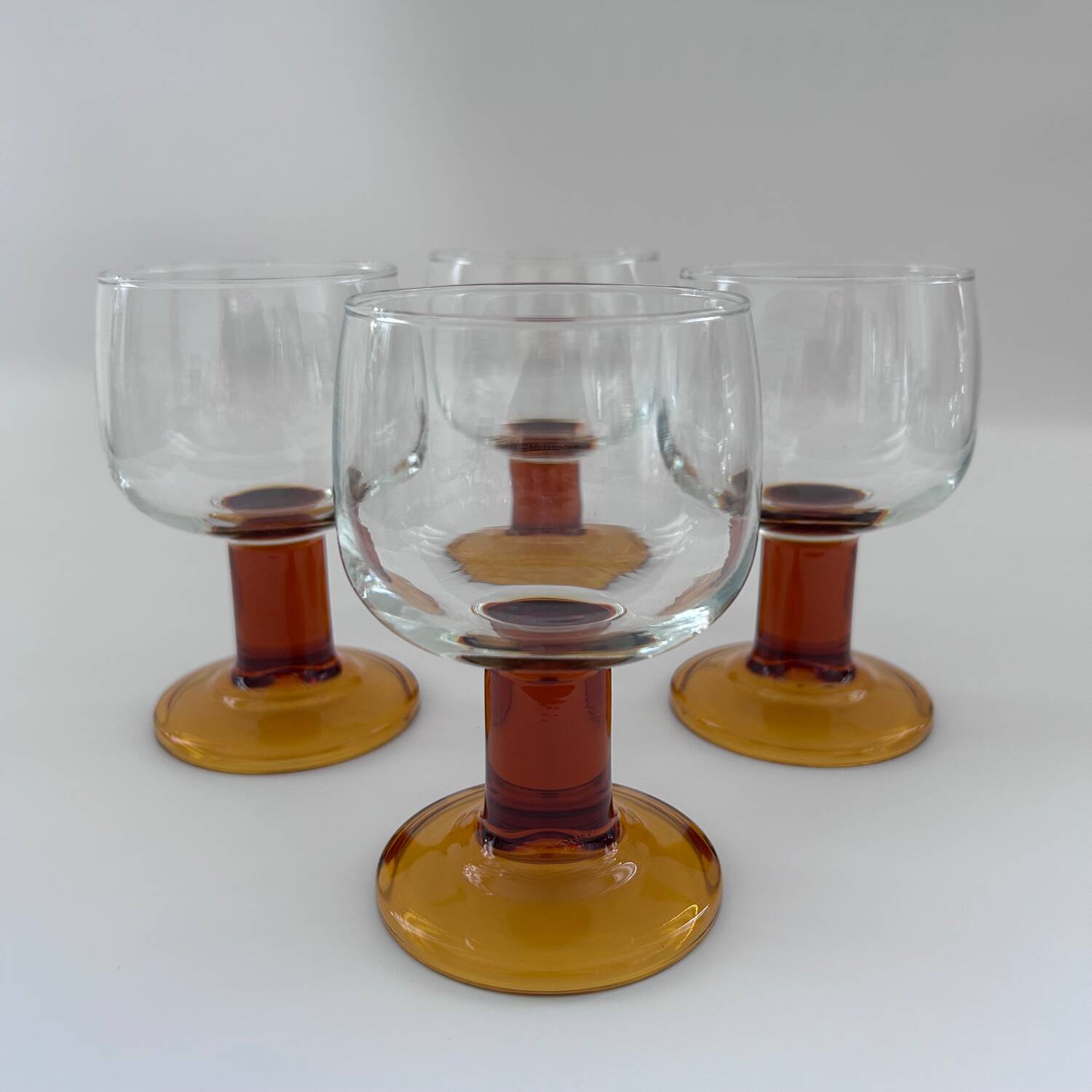 Set of 4 amber stem glasses