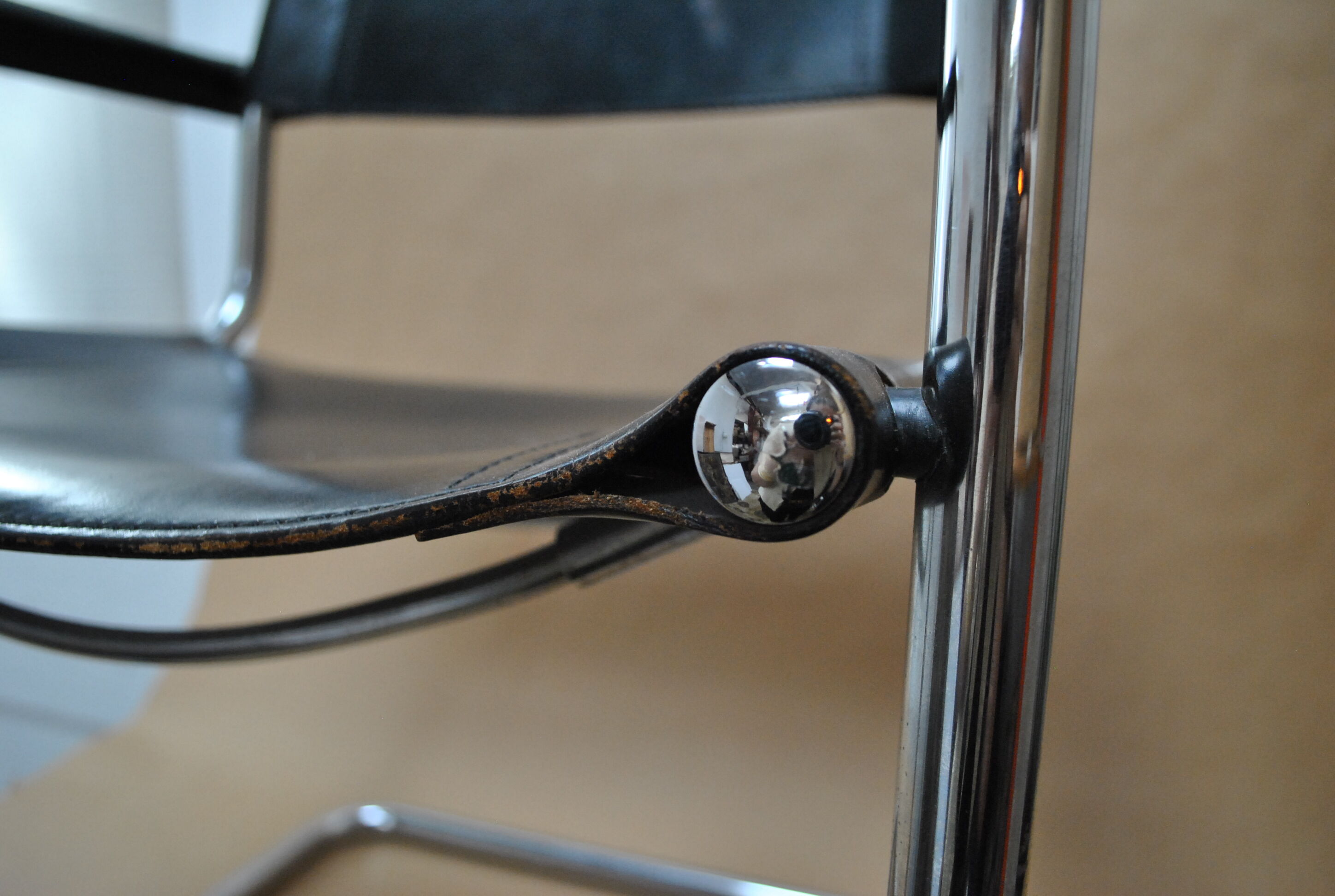 chair design vintage tubes chrome leather black