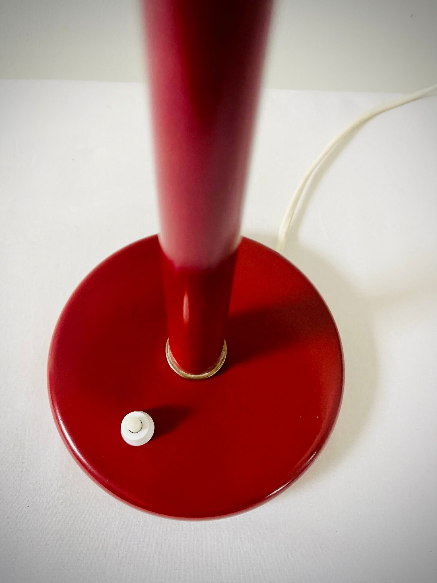 VEB Leuchtenbau - Lutz Rudolph - Glossy Red mushroom Desk lamp