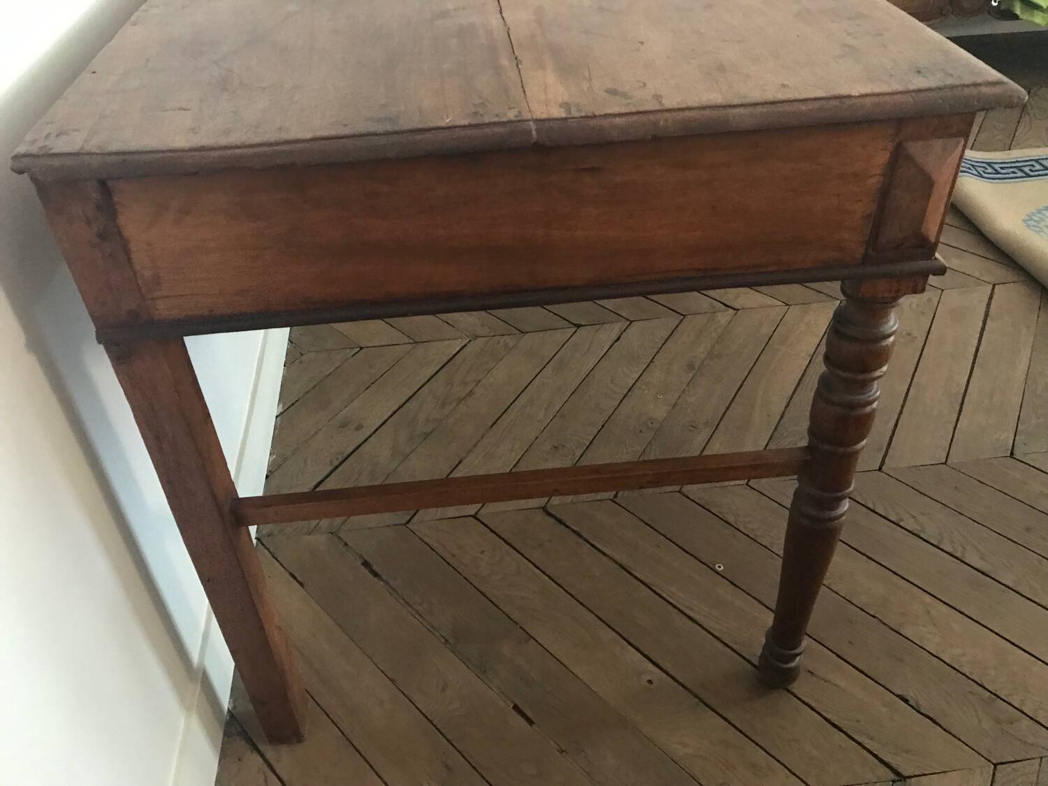 Bureau en bois tropical