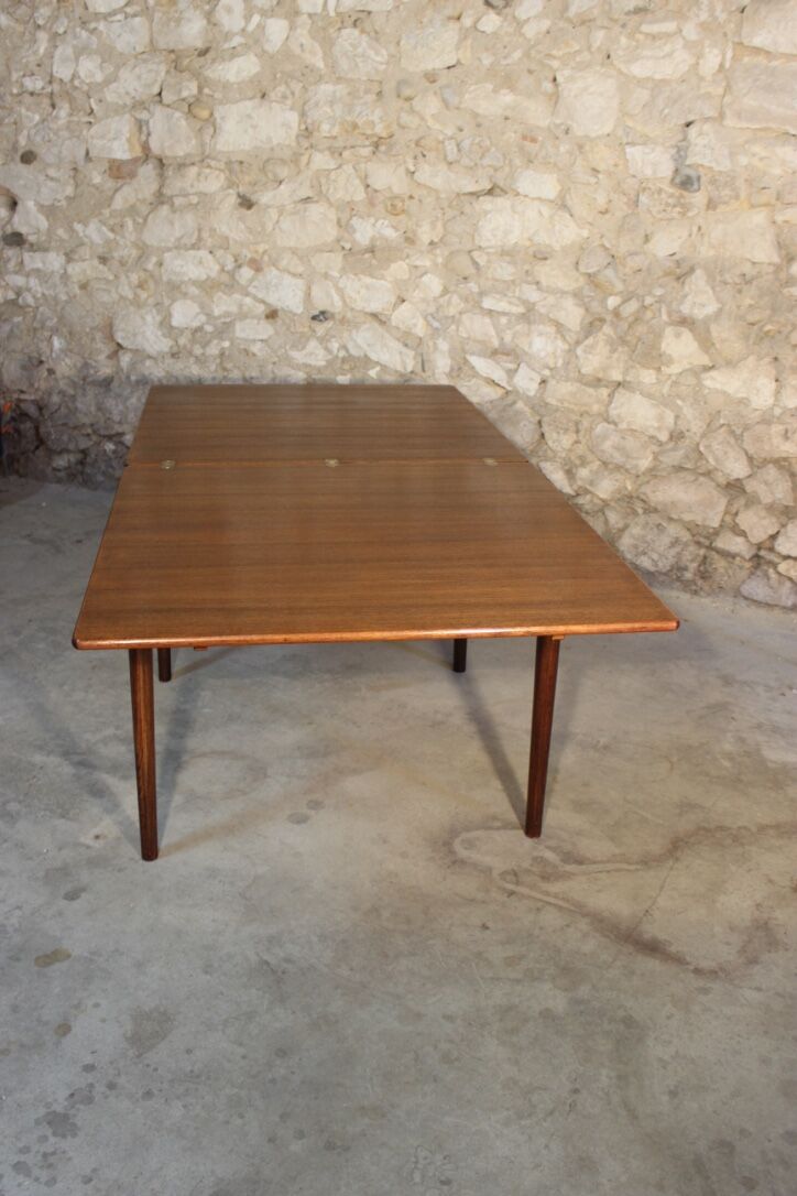Extendable dining table "flip-top"/"wallet" Scandinavian vintage teak by Nils Jonsson for TROEDS