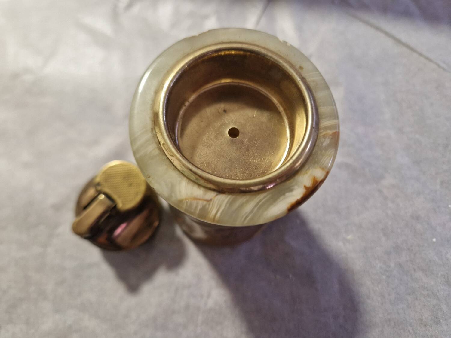 Vintage onyx lighter from the 60s/70s.