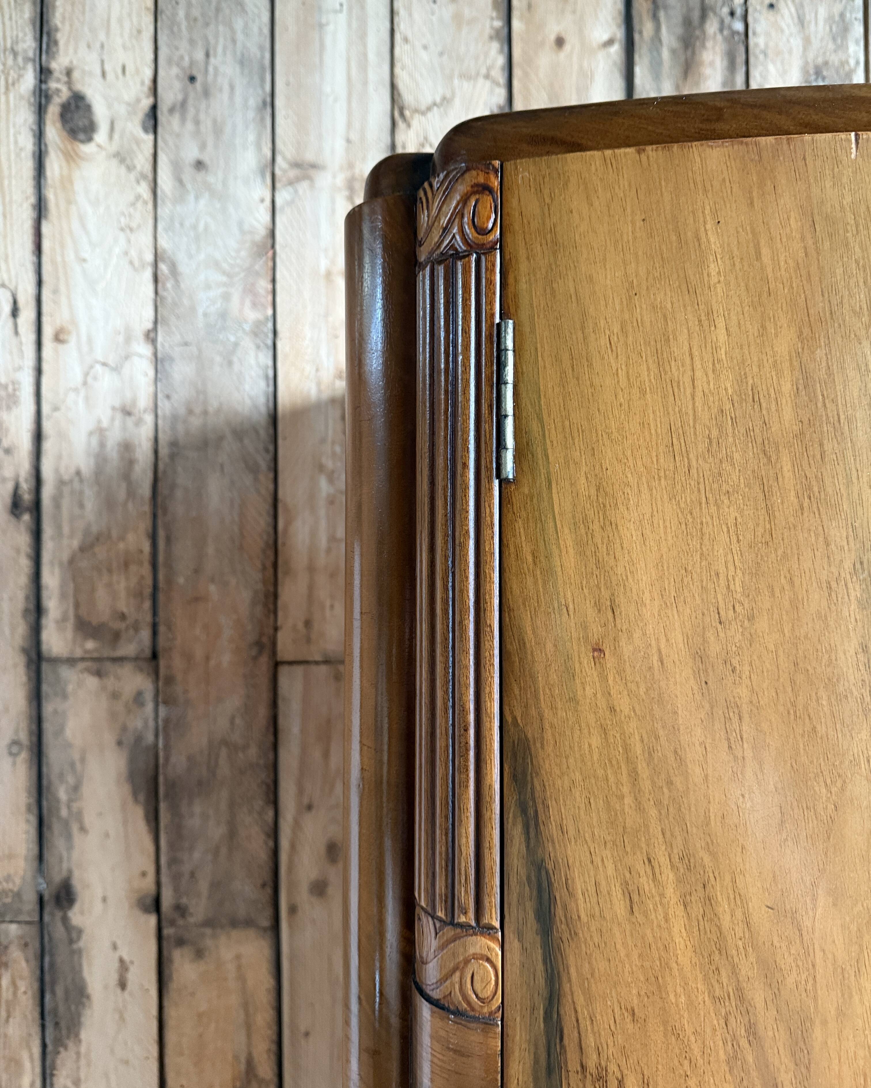 Vestiaire Art Déco  anglais