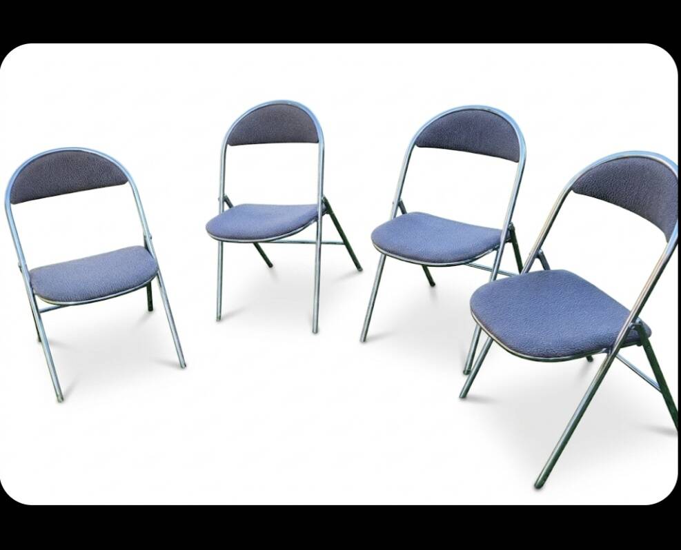 Set of 4 souvignet folding chairs from the 1970s.