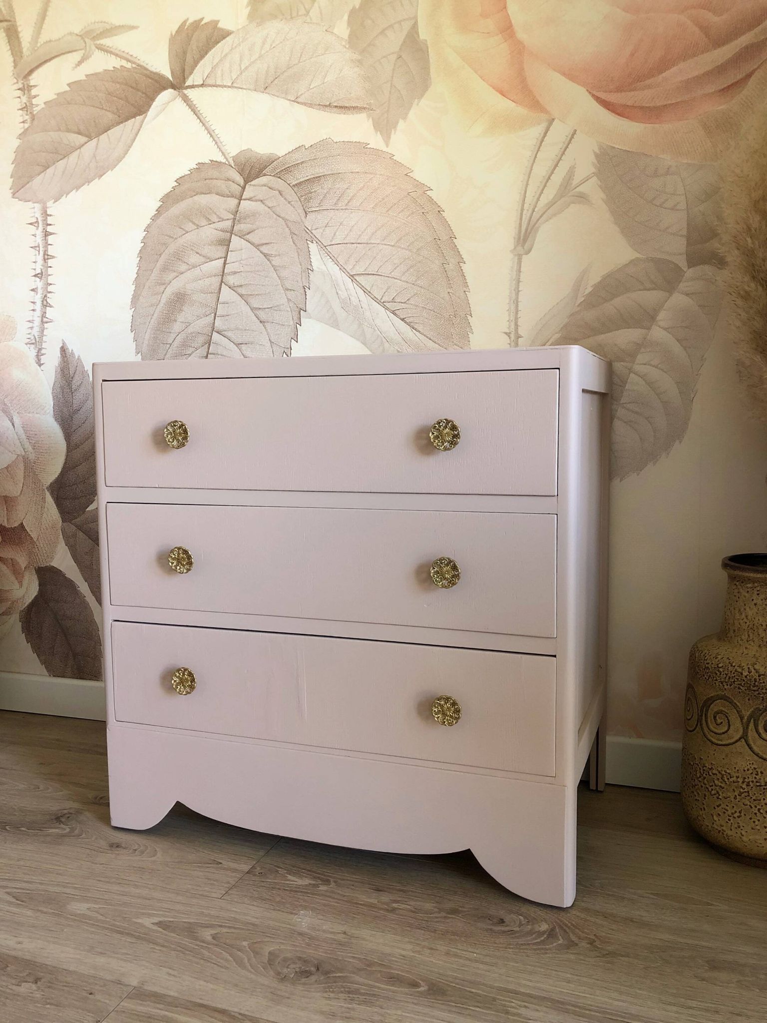 Vintage chest of drawers revisited in old powder pink