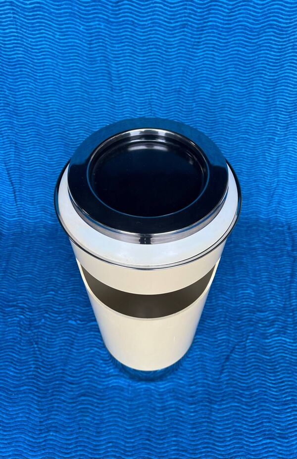 Porte-parapluies/cendrier/vide-poches/corbeille a papier/mobilier d’en