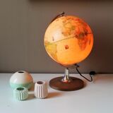 Vintage world-map lamp