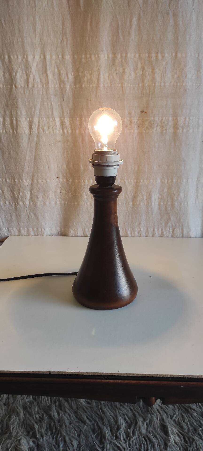 Pied de lampe à poser en bois massif style scandinave - mid. XXeme