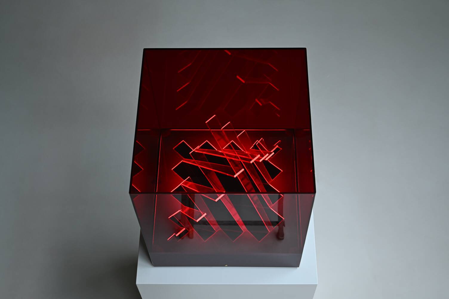 Cubo Di Teo light object lamp by James Rivière, 1970s Italy.