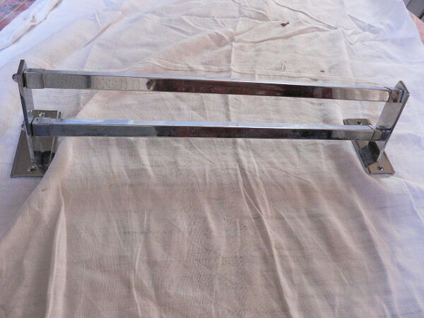 Porte serviette en métal chromé années 50