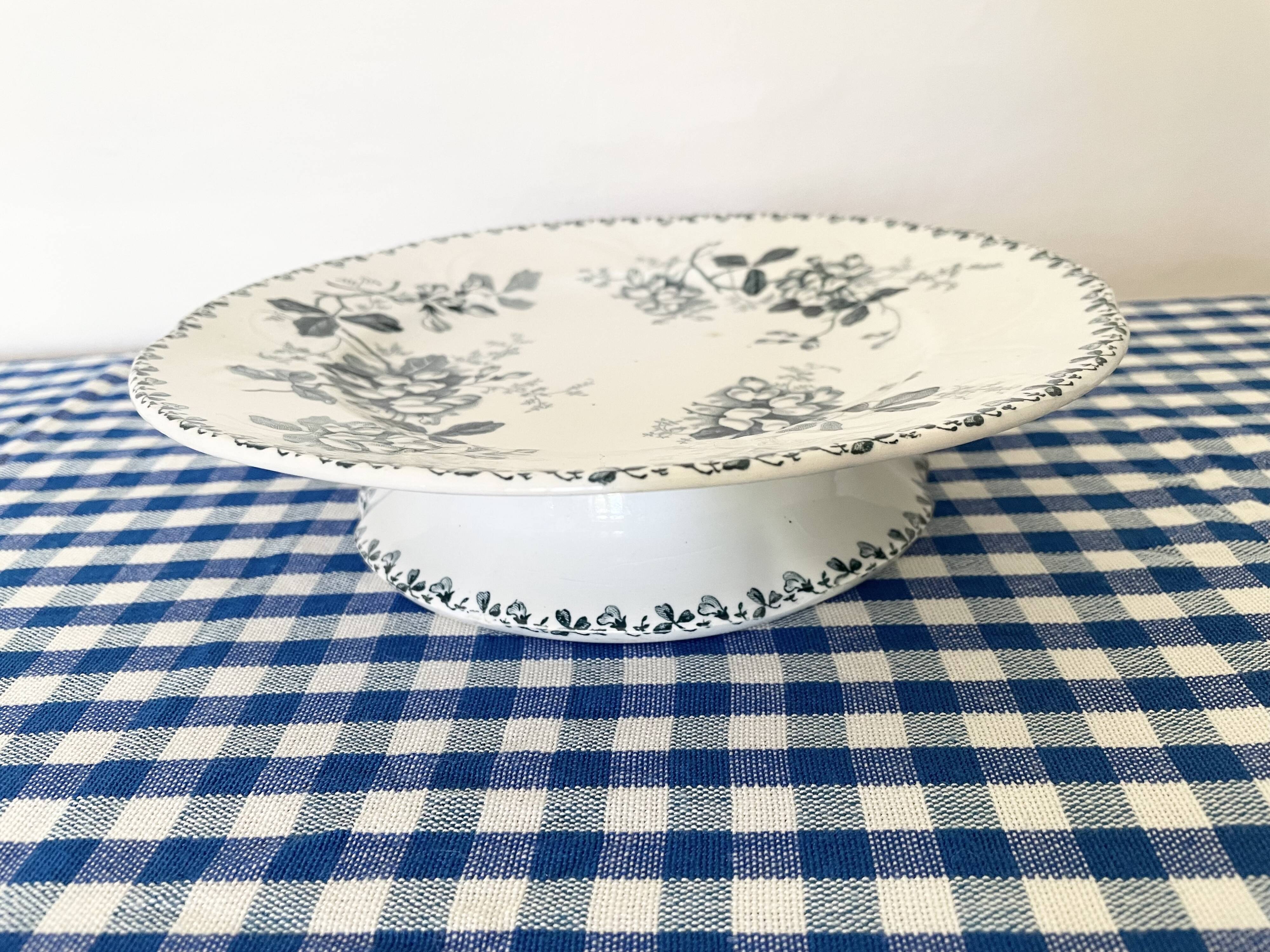 Iron pedestal dish
