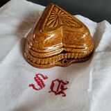 Cake mold