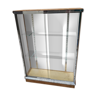Chrome and wood metal showcase