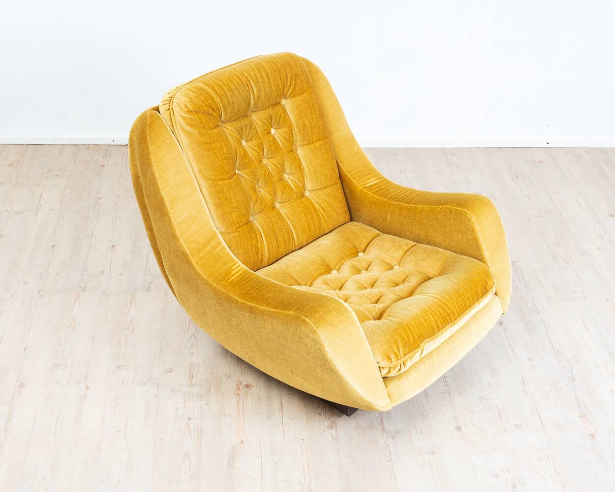 Space Age, lounge chair, 1970s, golden yellow.