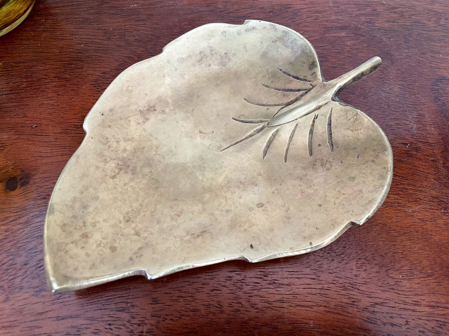 Brass leaf trays