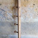 Coat rack with 6 wooden hooks
