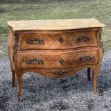 Commode en bois de rose
