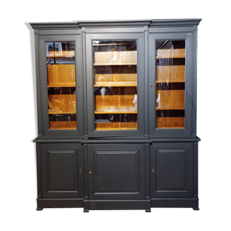 Patinated library